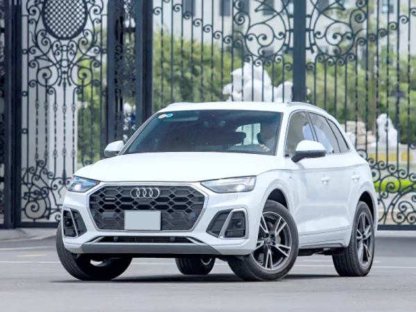 Dịch vụ thay Kính chắn gió xe Audi Q5 tận nơi